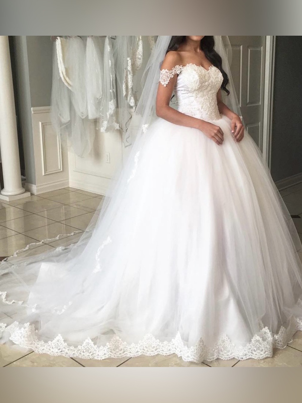 Katerina Bocci - Off-the-Shoulder Lace Appliqué Ball Gown Wedding Dress in White